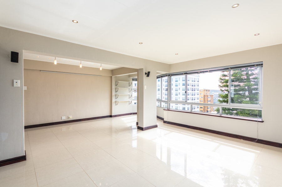 2 Bedroom Property for Sale in Green Point Western Cape